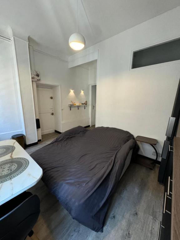 Lovely With Private Terrace Near Palais Festival *
